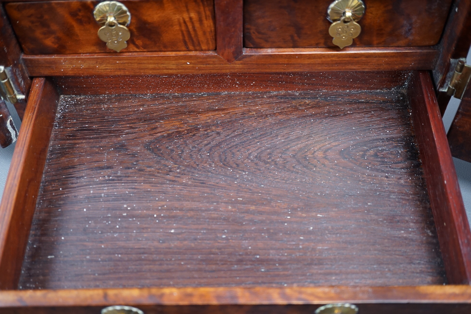 A Chinese burrwood scholar's cabinet, 19th century